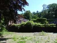 Wald Quartier Denkmal im  D&uuml;sseldorfer Wald